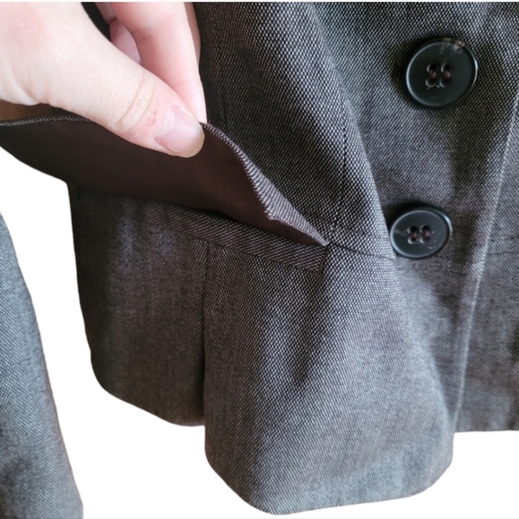 ZARA Basic Women's Peplum Tweed Double Breasted Blazer - Picture 4 of 4